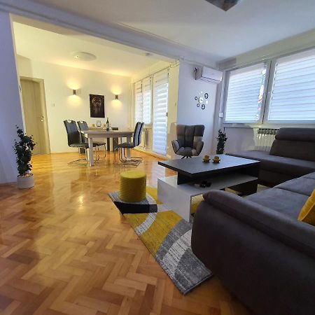 Apartment Pallaton Nasice エクステリア 写真