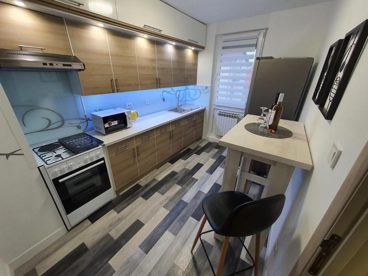 Apartment Pallaton Nasice エクステリア 写真