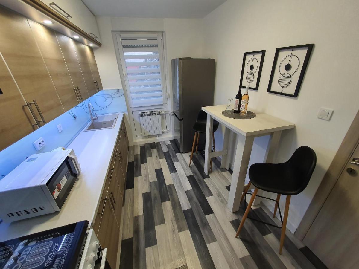 Apartment Pallaton Nasice エクステリア 写真